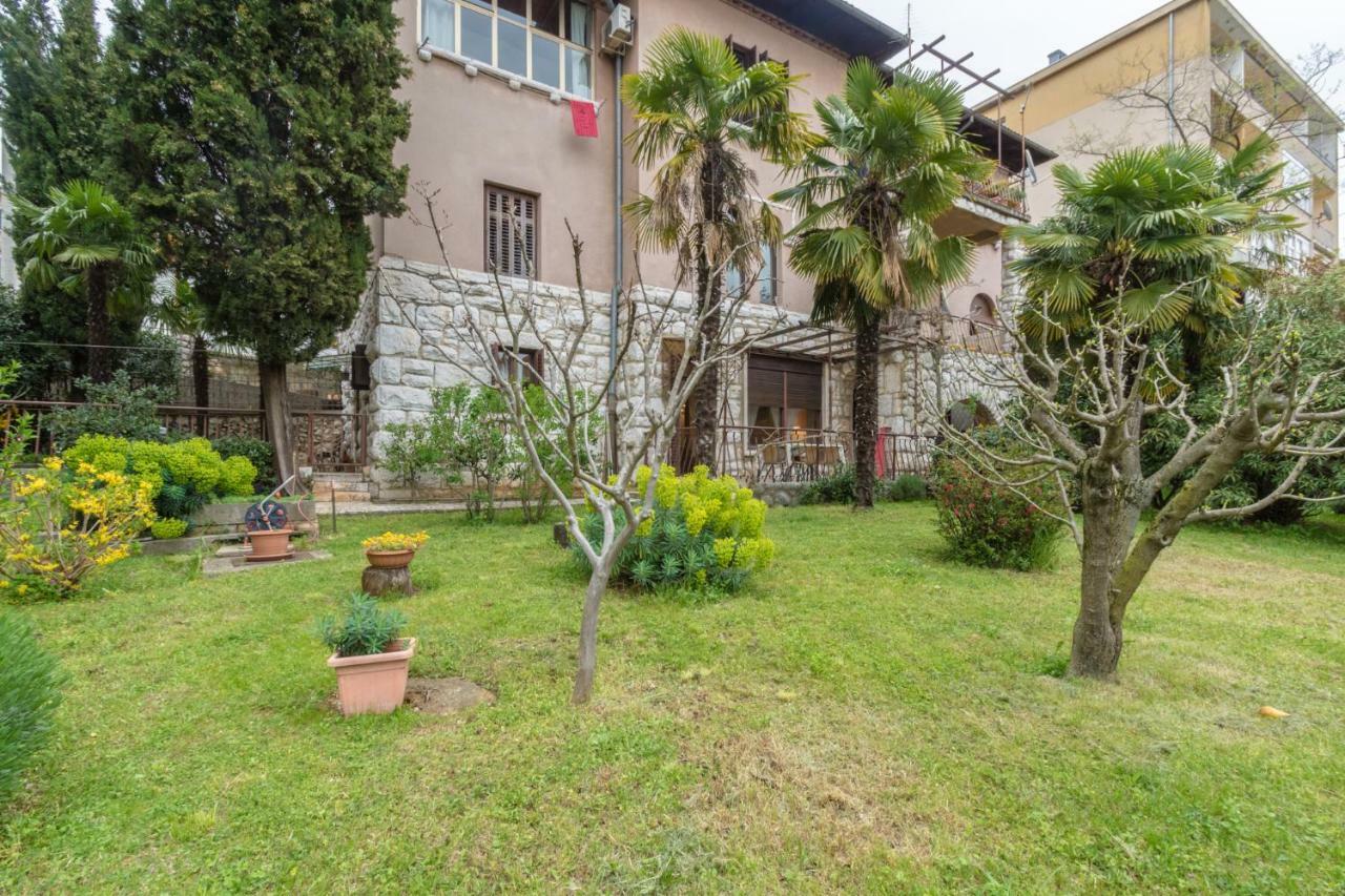 Apartment Urban Garden Rijeka Exteriör bild